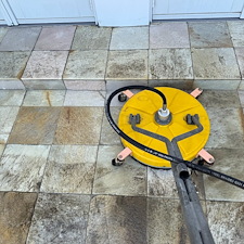 Professional-House-Washing-and-Window-Cleaning-Service-in-Palos-Verdes-CA-to-Combat-Coastal-Mold-and-Algae 5